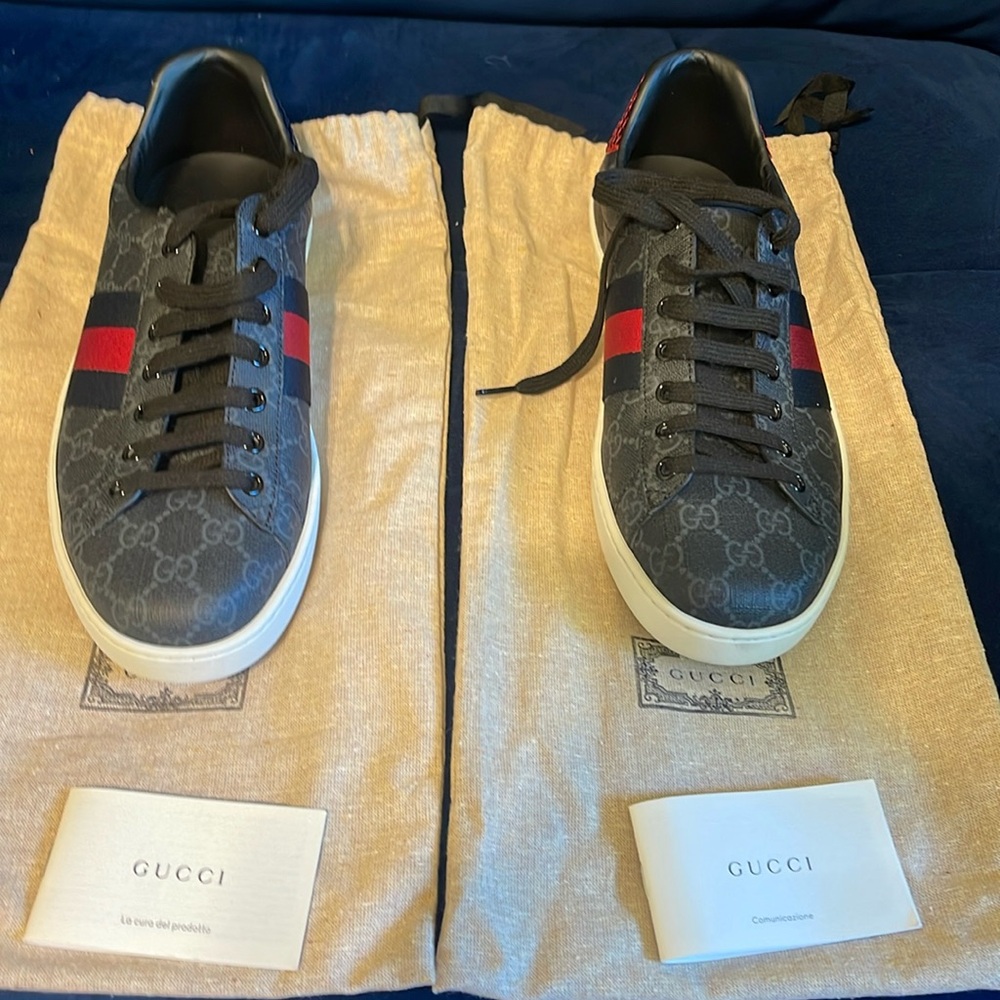 Men’s Gucci Ace GG Supreme sneakers